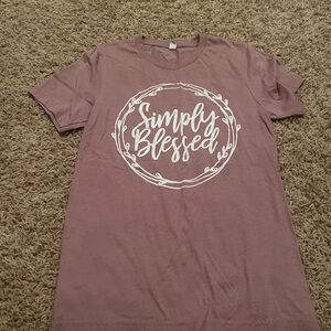 light magenta t shirt